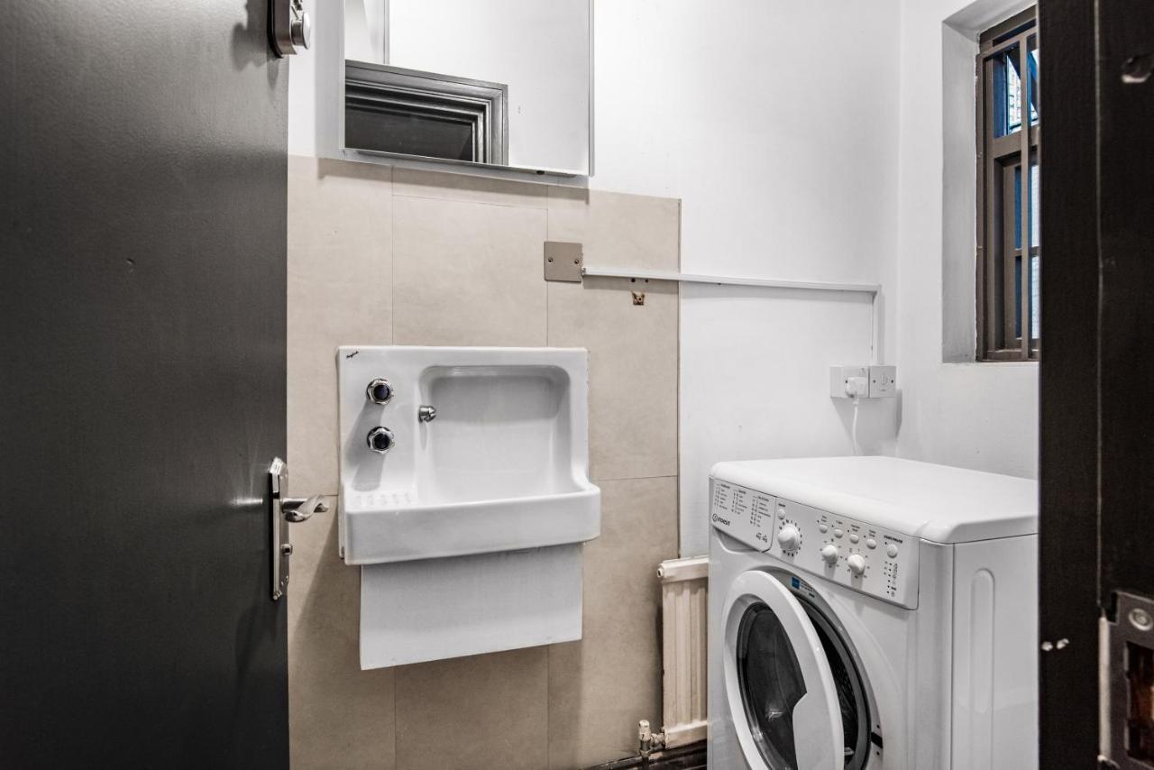 Ehthele Private Suites London Bagian luar foto